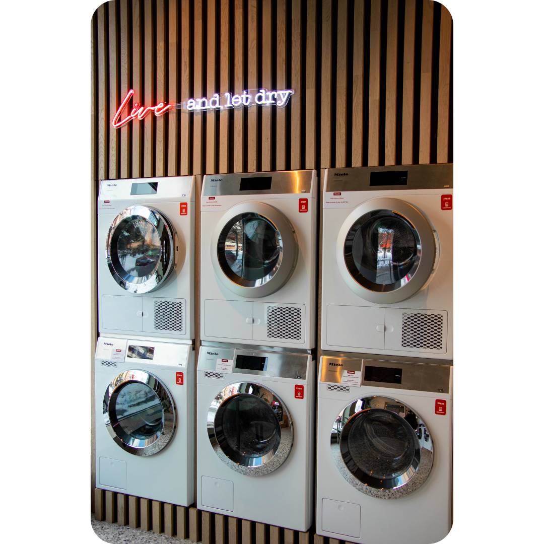 Hos Clean Kokos sine selvbetjente vaskerier kan du benytte deg av vaskemaskiner eller tørketromler fra Miele.